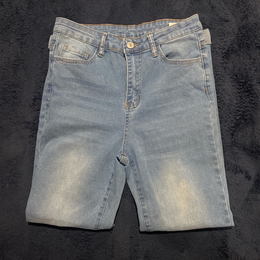 Light Wash Skinny Jeans
